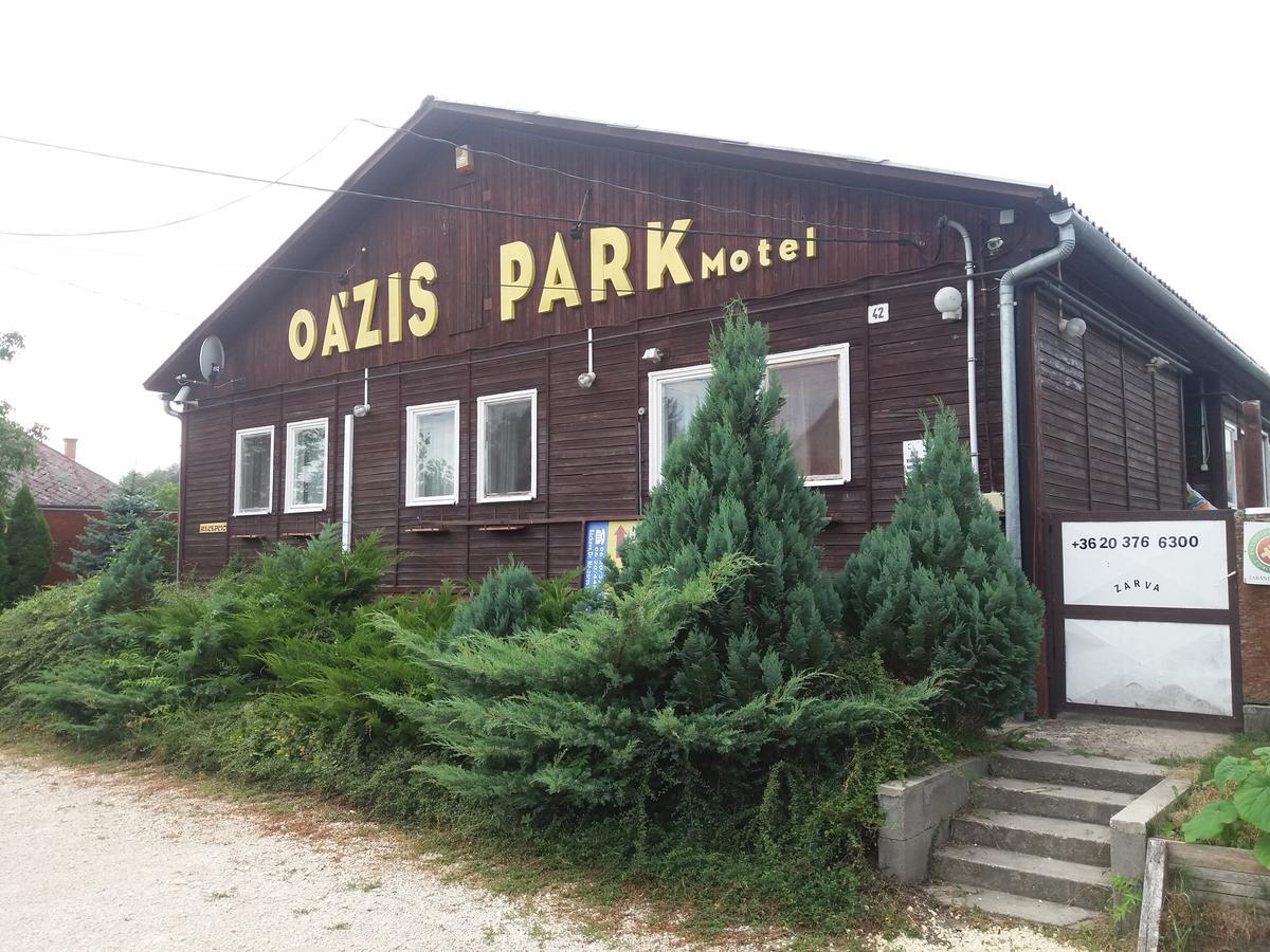 Oazis Park Motel Ráckeve Exteriér fotografie